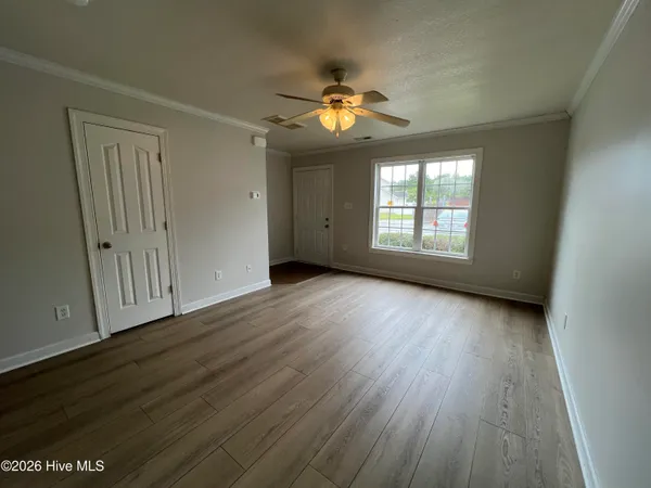 $1,195 | 503 Springwood Drive, Jacksonville, NC 28546