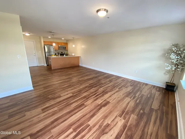 $1,693 | 3 Hampstead Place, Unit 214, Saratoga Springs, NY 12866