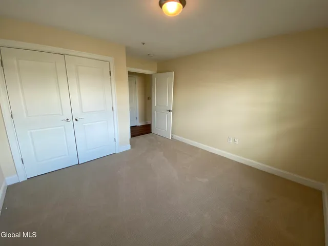 $1,693 | 3 Hampstead Place, Unit 214, Saratoga Springs, NY 12866