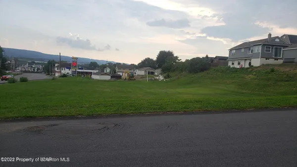 $89,900 | 1589 Sans Souci Parkway, Wilkes Barre, PA 18706