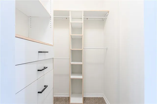 $427,500 | 119 Avalon Place, Hahnville, LA 70057