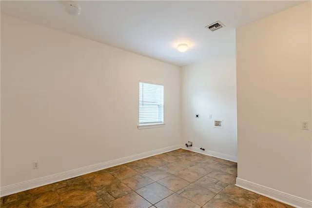 $427,500 | 119 Avalon Place, Hahnville, LA 70057