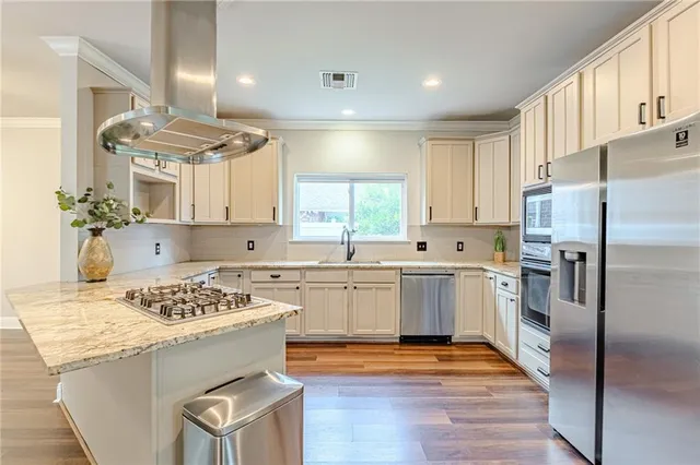 $427,500 | 119 Avalon Place, Hahnville, LA 70057