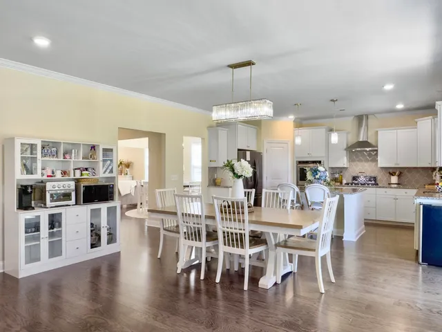 $990,000 | 547 Pontoon Road, Huger, SC 29450