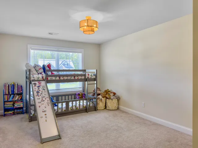 $990,000 | 547 Pontoon Road, Huger, SC 29450