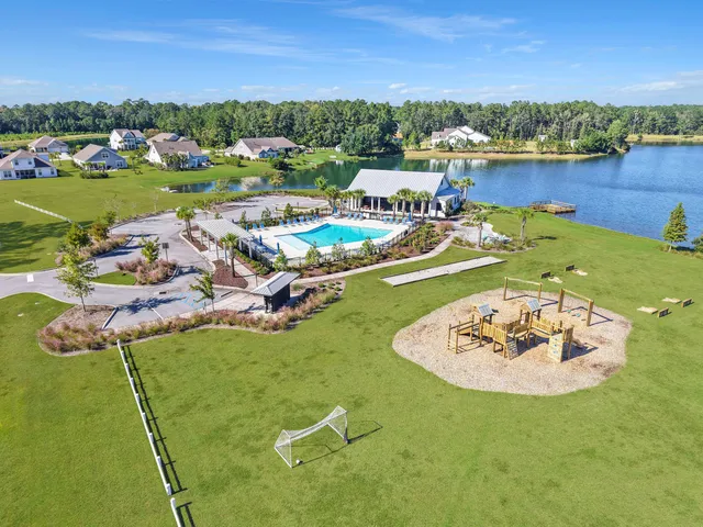 $990,000 | 547 Pontoon Road, Huger, SC 29450