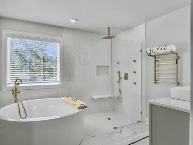 $990,000 | 547 Pontoon Road, Huger, SC 29450