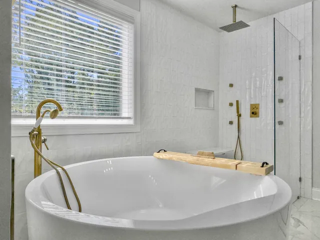 $990,000 | 547 Pontoon Road, Huger, SC 29450