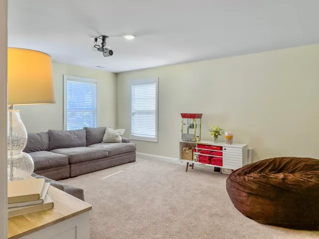 $990,000 | 547 Pontoon Road, Huger, SC 29450