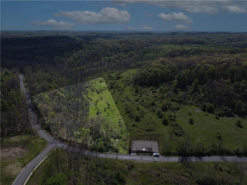 5671 North Montour Road Gibsonia, PA 15044 - Photo 4 of 10 a view of a city