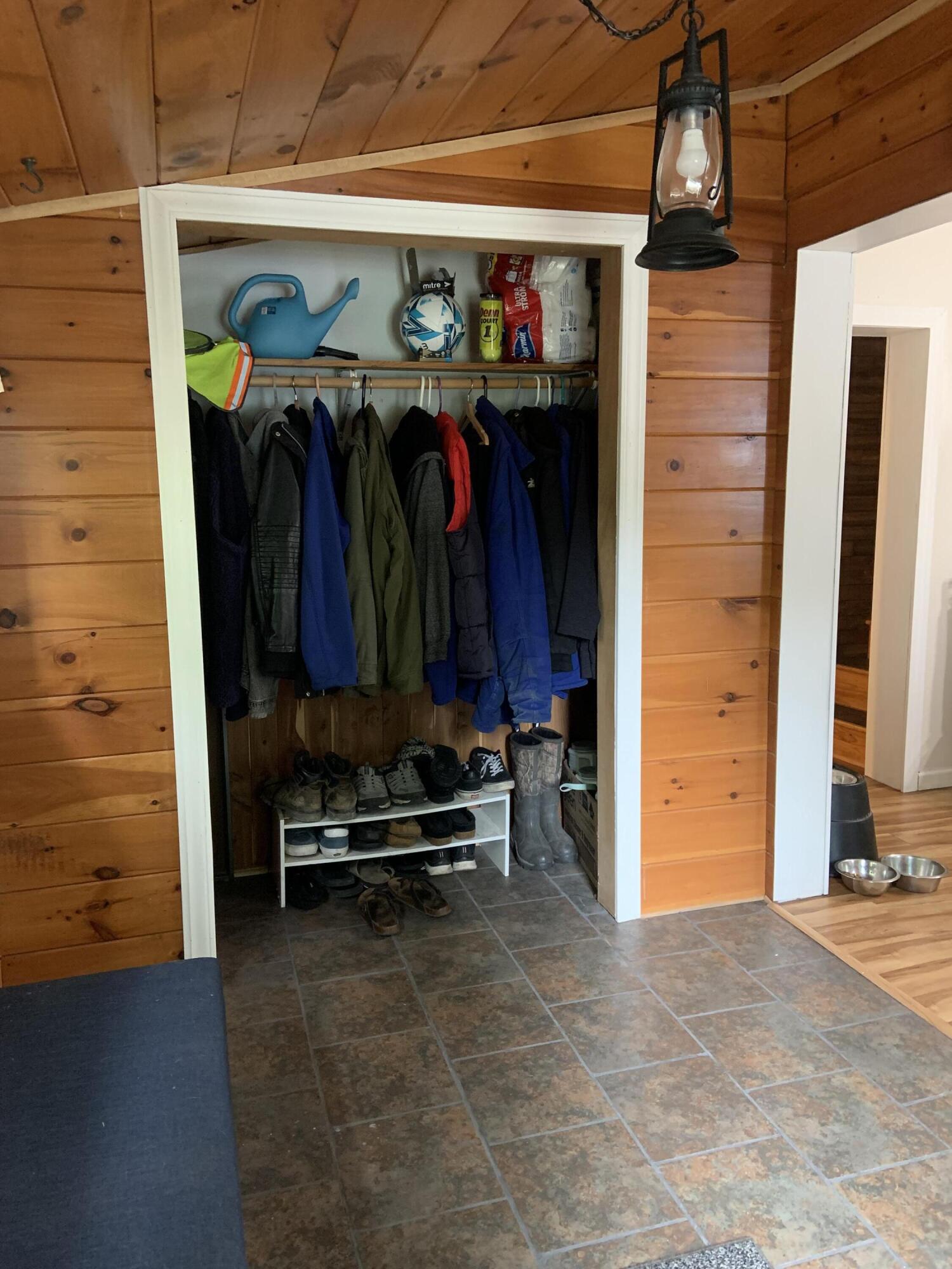 166 W State Rd, Newaygo (15)