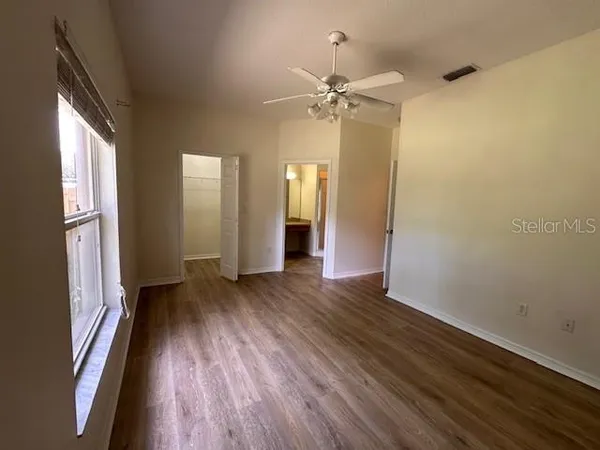 $1,800 | 745 East Crane Avenue, Mount Dora, FL 32757