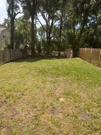 $1,800 | 745 East Crane Avenue, Mount Dora, FL 32757