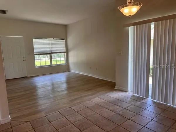 $1,800 | 745 East Crane Avenue, Mount Dora, FL 32757
