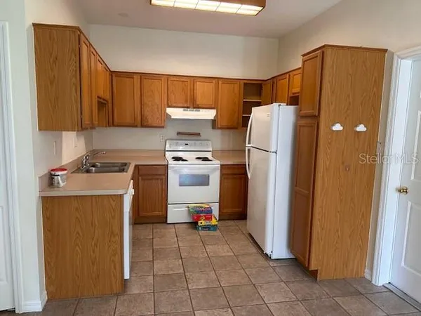 $1,800 | 745 East Crane Avenue, Mount Dora, FL 32757