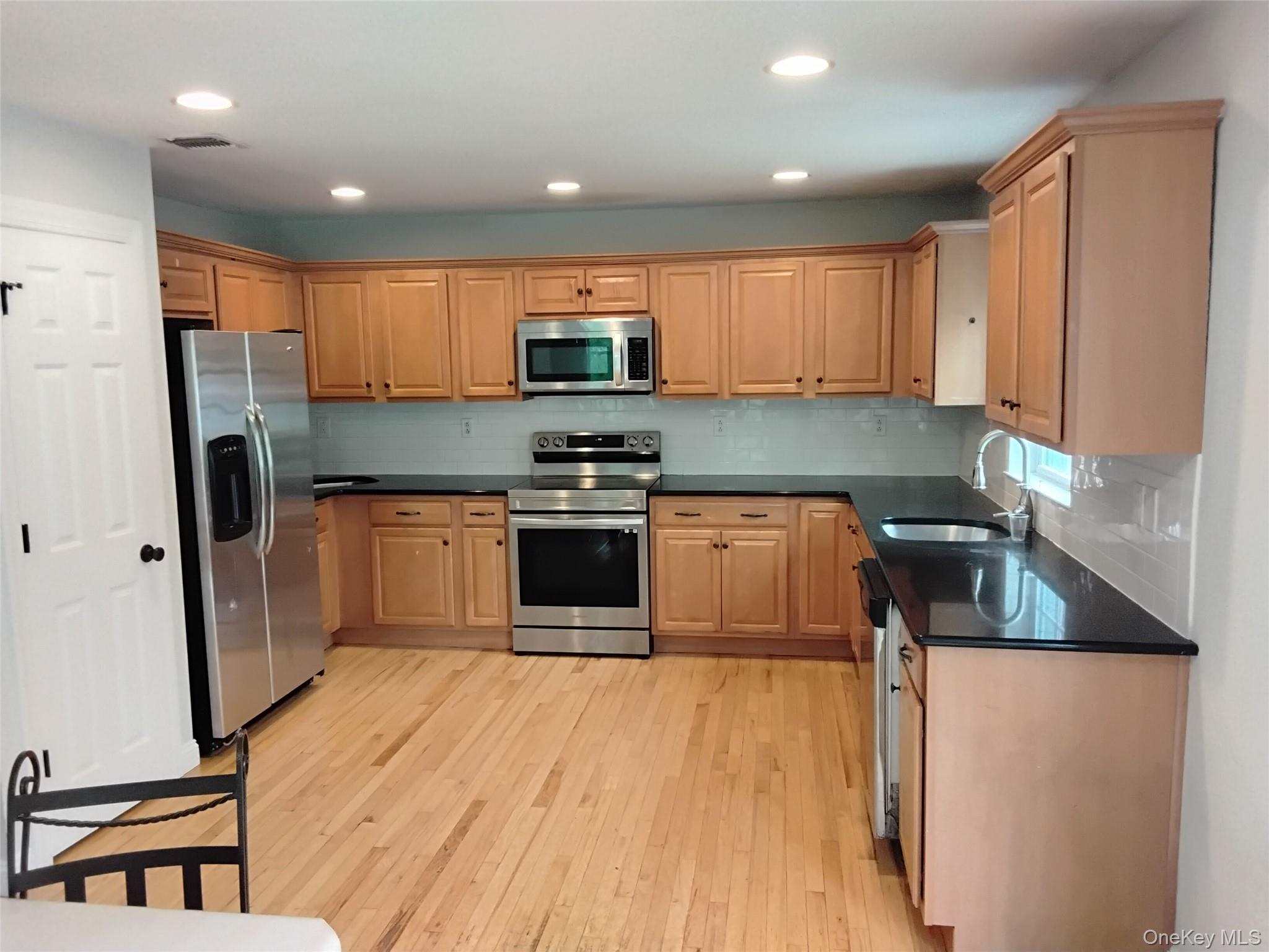 60 Whitetail Run Chester, NY 10918 - Photo 2 of 7