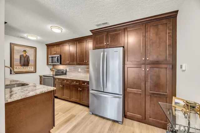 $259,900 | 5017 Ravens Crest Drive, Plainsboro, NJ 08536