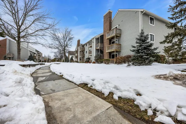 $259,900 | 5017 Ravens Crest Drive, Plainsboro, NJ 08536