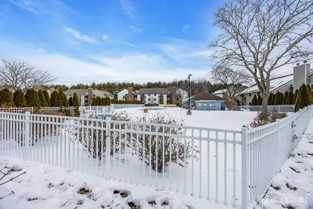 $259,900 | 5017 Ravens Crest Drive, Plainsboro, NJ 08536