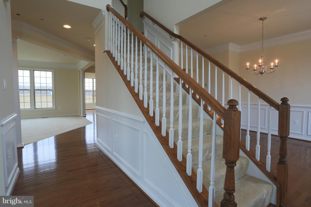 9419 Cross Road Perry Hall, MD 21128 - Photo 2 of 30 Interior (General)