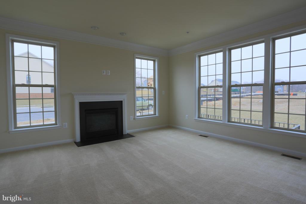 9419 Cross Road Perry Hall, MD 21128 - Photo 6 of 30 Family Room