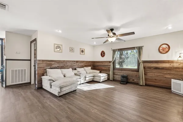 $254,990 | 38241 North Bonnie Lake Drive, Hempstead, TX 77445