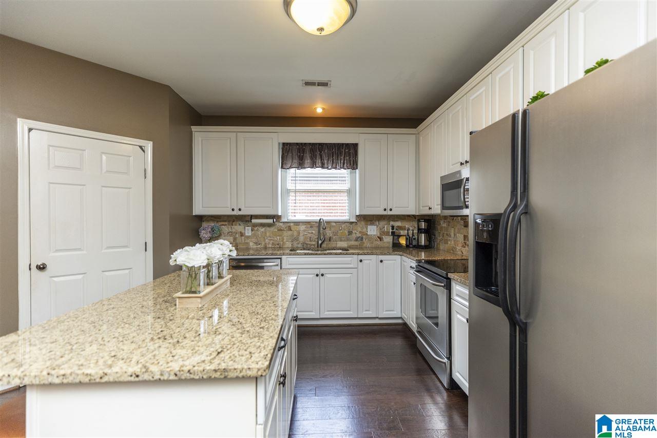 5828 Waterstone Point Birmingham, AL 35244 - Photo 12 of 31