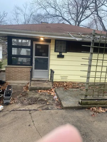 $2,300 | 156 Park Place, Grayslake, IL 60030