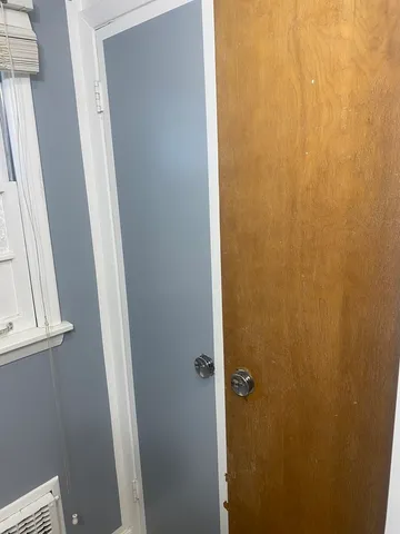 $2,300 | 156 Park Place, Grayslake, IL 60030