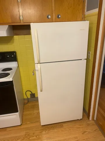 $2,300 | 156 Park Place, Grayslake, IL 60030