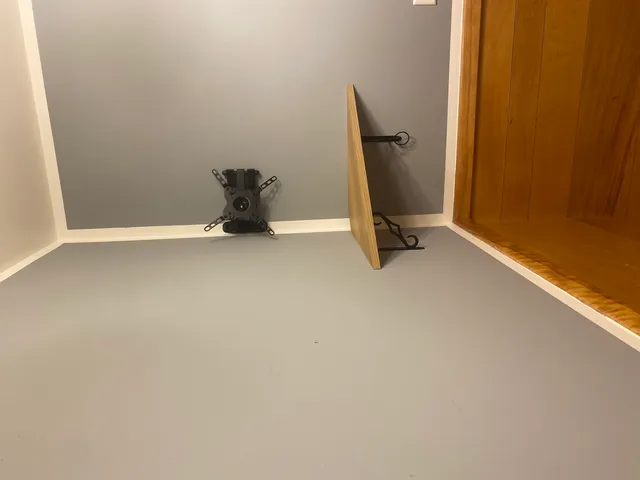 $2,300 | 156 Park Place, Grayslake, IL 60030