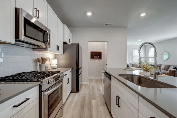 $2,595 | 493 Golden Mdw Lane, Hendersonville, TN 37075