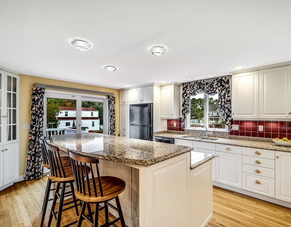 2 Independence Road Bedford, MA 01730 - Photo 6 of 22 Gallery Image 6