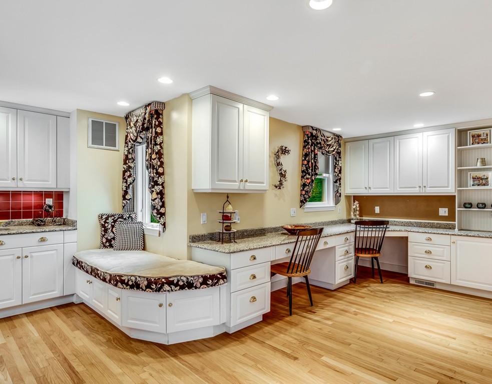 2 Independence Road Bedford, MA 01730 - Photo 8 of 22 Gallery Image 8