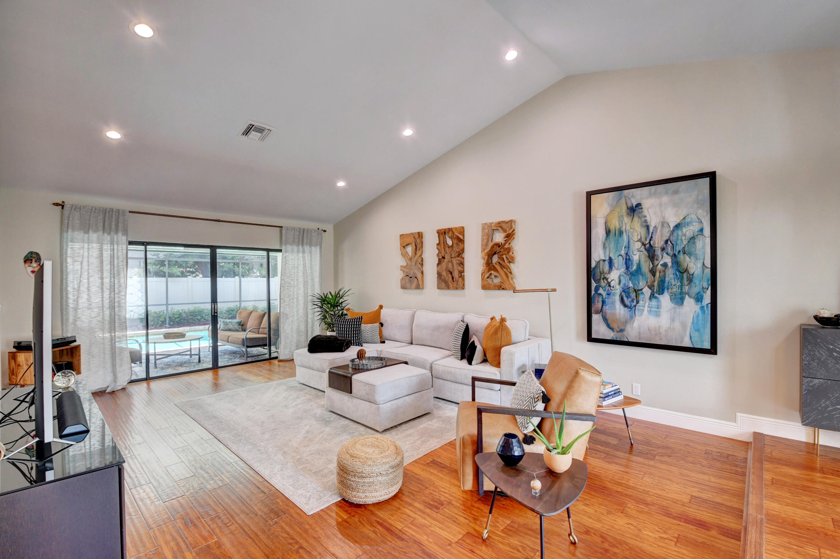 1554 Southwest 6th Terrace Boca Raton, FL 33486 - Photo 6 of 68 Living Room