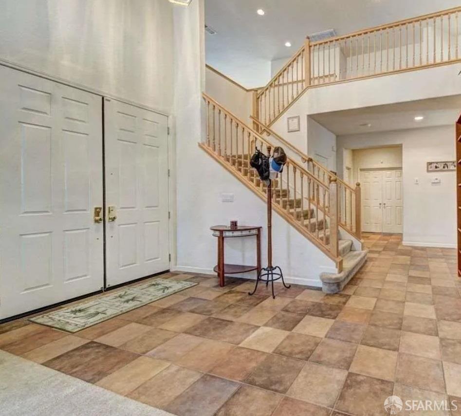 716 Seminole Court Discovery Bay, CA 94505 - Photo 4 of 21 a view of entryway