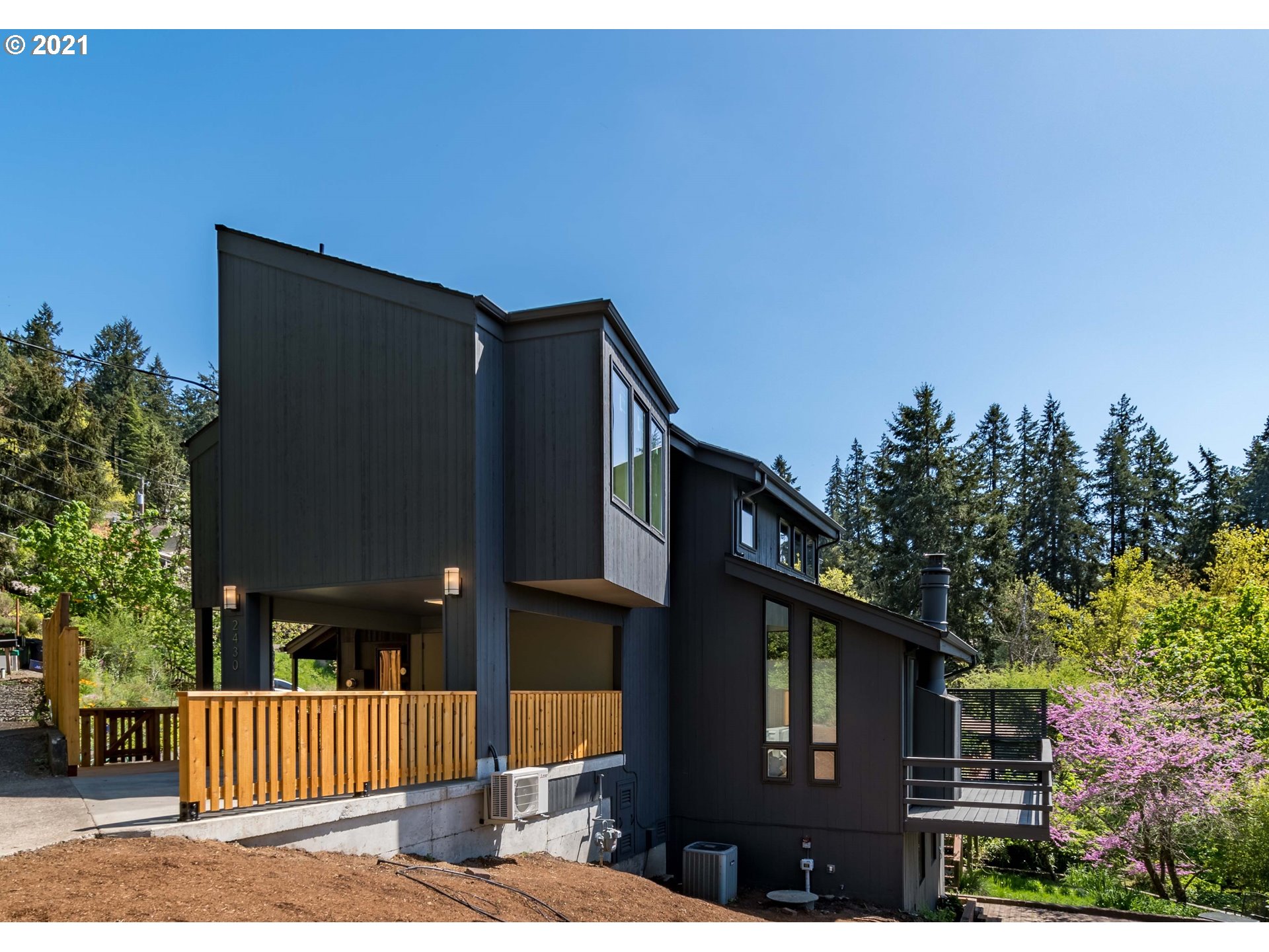 2430 Spring Boulevard Eugene, OR 97403 - Photo 2 of 30 Gallery Image 2