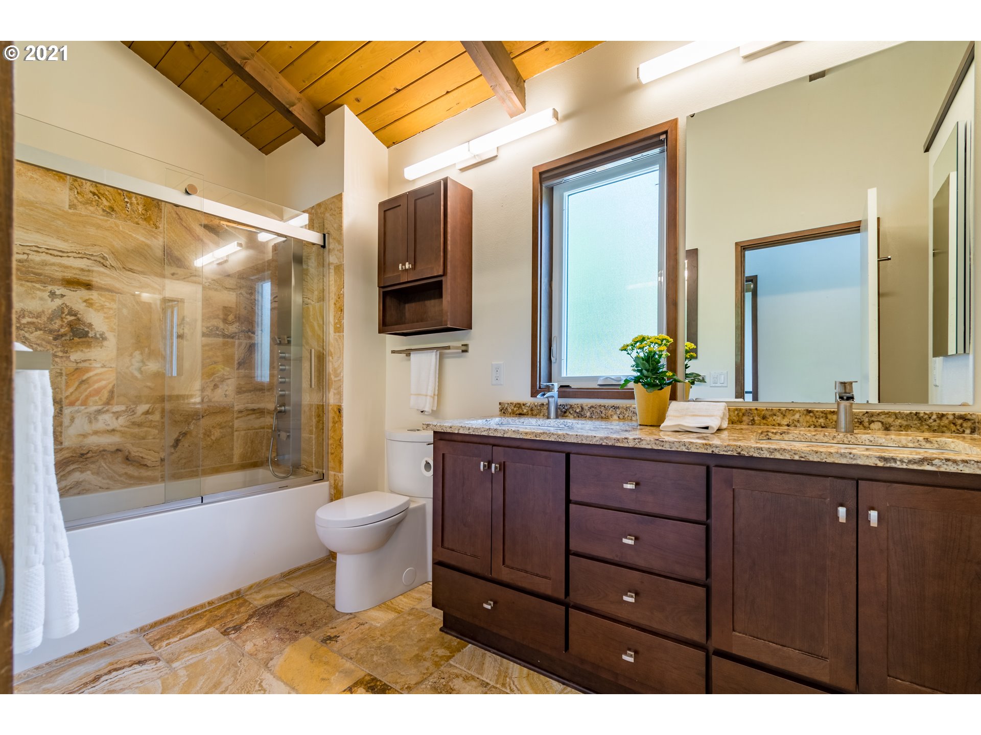 2430 Spring Boulevard Eugene, OR 97403 - Photo 25 of 30 Gallery Image 25