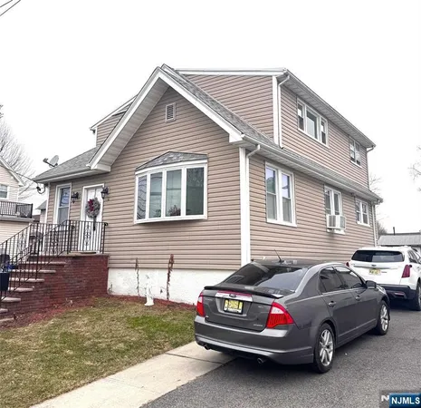 $2,950 | 10 Anderson Avenue, Moonachie, NJ 07074