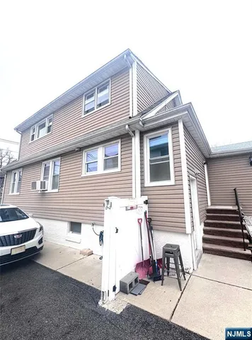 $3,000 | 10 Anderson Avenue, Moonachie, NJ 07074
