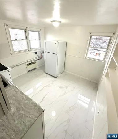 $2,950 | 10 Anderson Avenue, Moonachie, NJ 07074