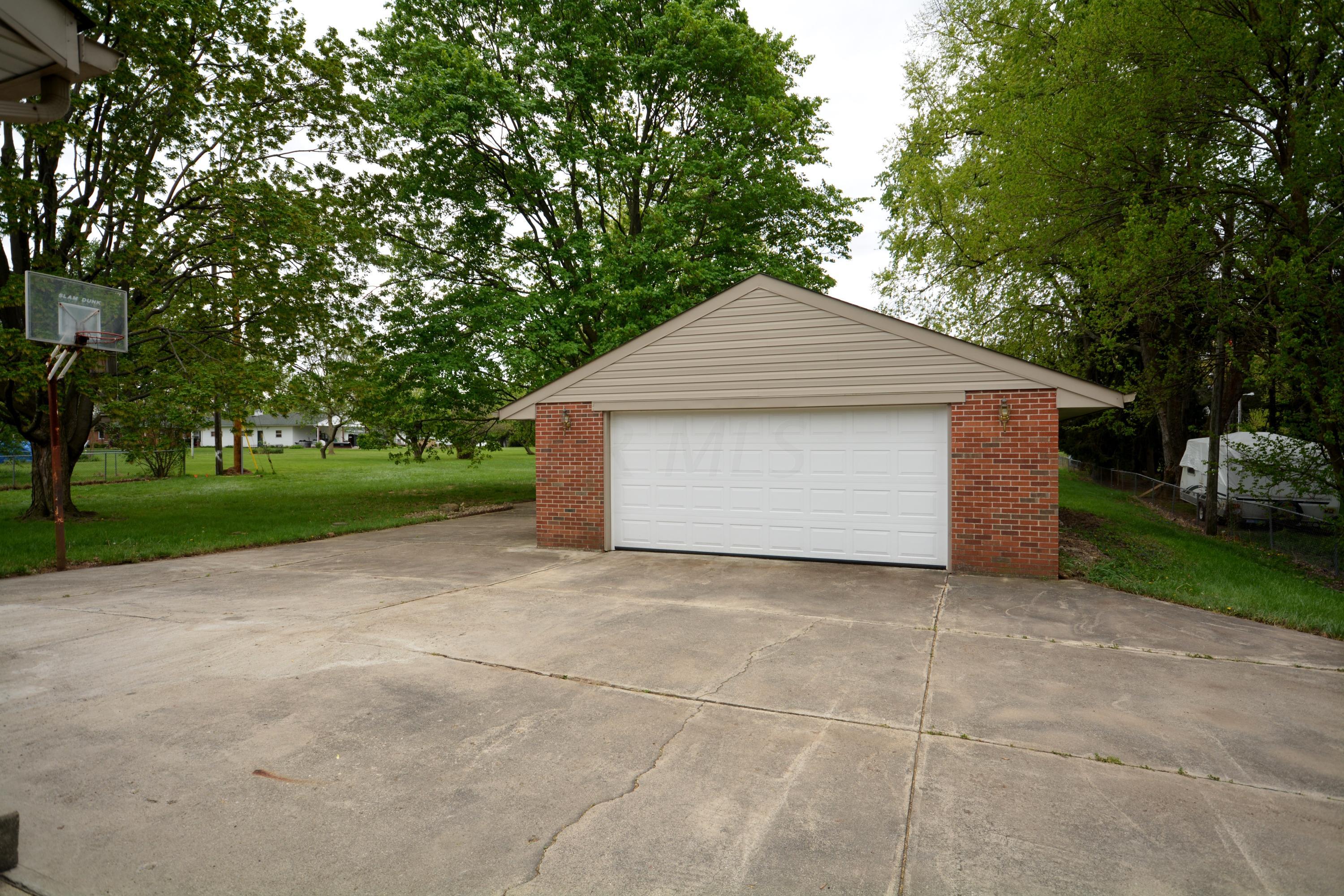4679 Wingate Road Columbus, OH 43232 - Photo 2 of 25 Gallery Image 2