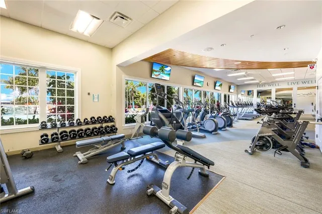 $469,900 | 14863 Edgewater Circle, Naples, FL 34114