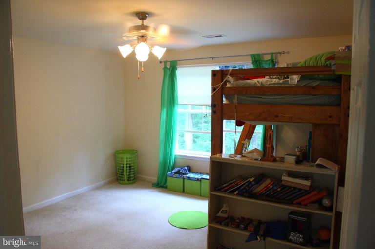 470 Cropp Road Fredericksburg, VA 22406 - Photo 17 of 21 Bedroom