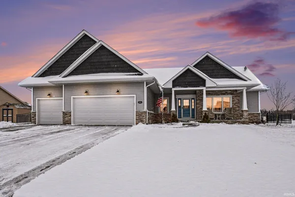 $464,900 | 805 Horizon Drive, Lakeville, IN 46536