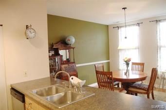 2320 Rutger Street, Unit D St. Louis, MO 63104 - Photo 17 of 32 Gallery Image 17