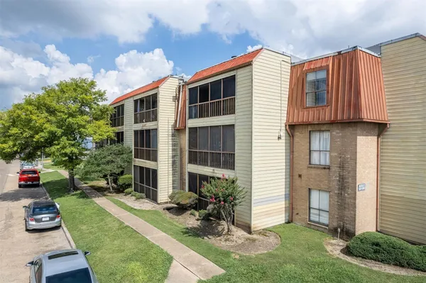 $999 | 10110 Forum W Drive, Unit 506, Houston, TX 77036