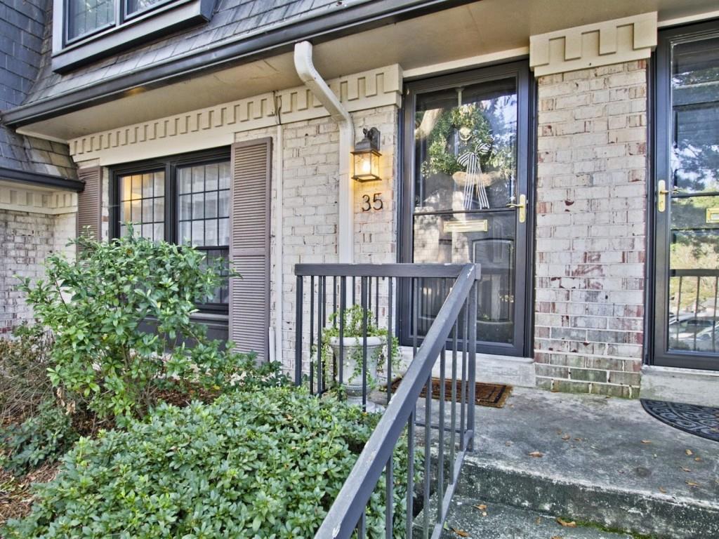 35 La Rue Place Northwest Atlanta, GA 30327 - Photo 1 of 1 Gallery Image 1