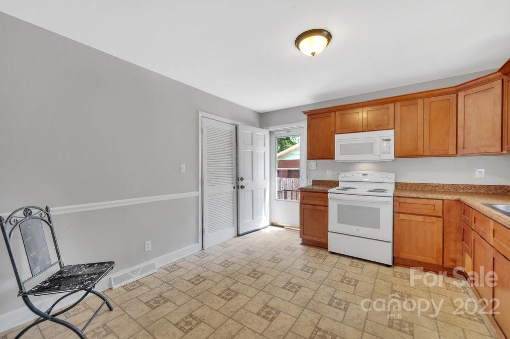 7140 Idlewild Road Charlotte, NC 28212 - Photo 7 of 22 Gallery Image 7