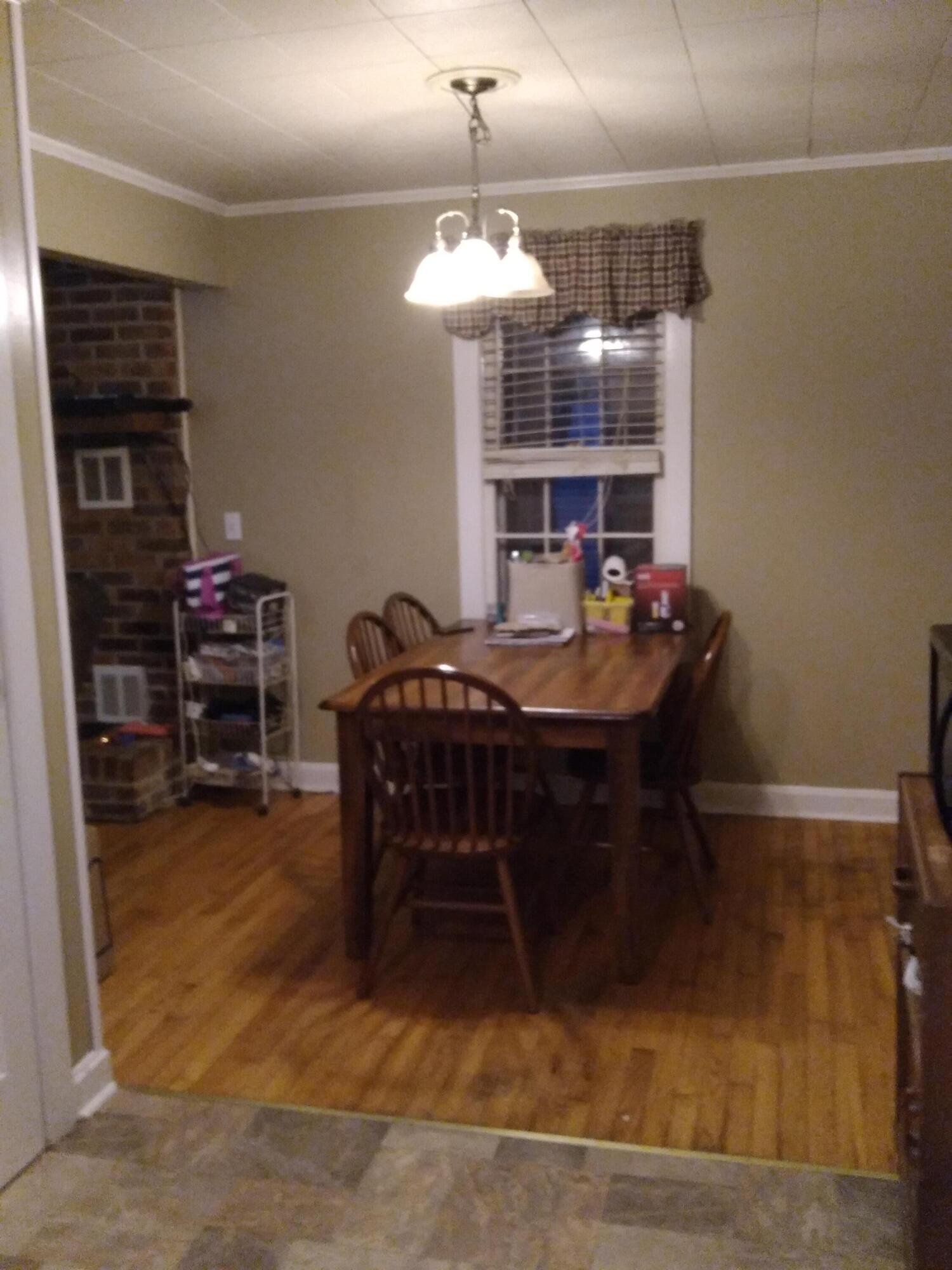 805 Chestnut Avenue Erwin, TN 37650 - Photo 12 of 24 20210915_194748